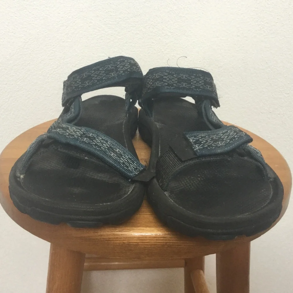 Teva Hurricane Blue Geometric Classic Adjustable Sandal Size 8 Men's Summer